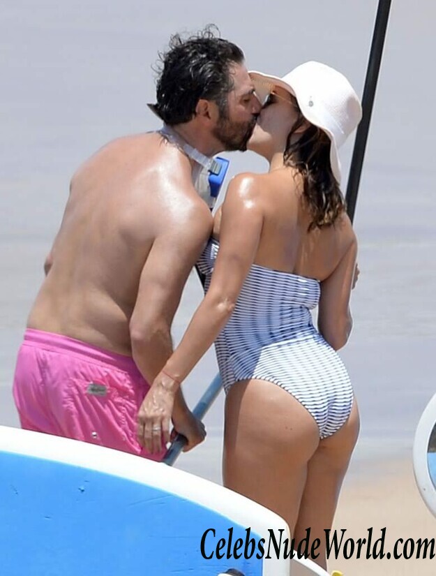 Eva Longoria Is The Ultimate Latina MILF 83133
