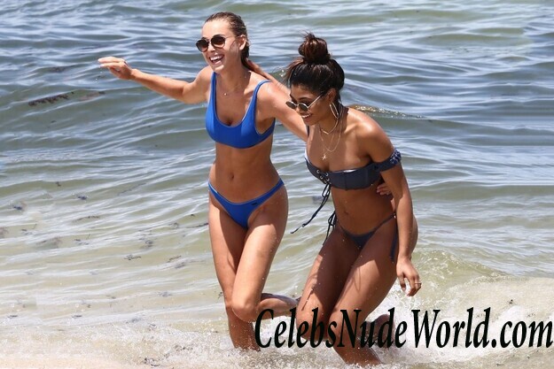 Elizabeth Turner Sexy 83704