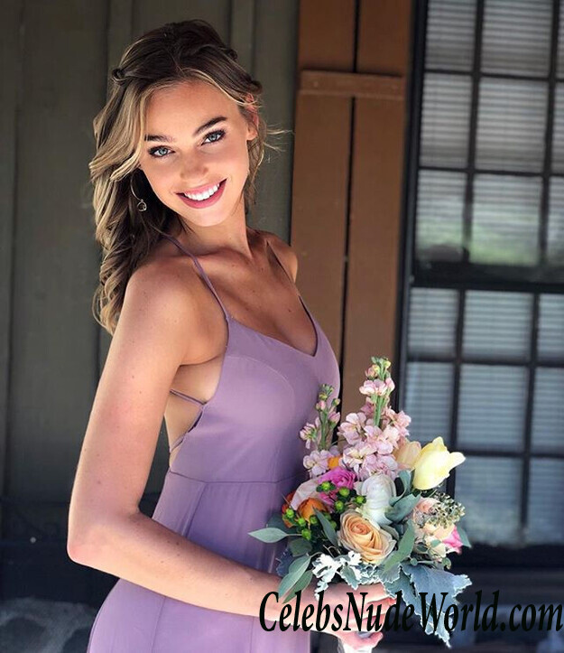 Elizabeth Turner Sexy 83765