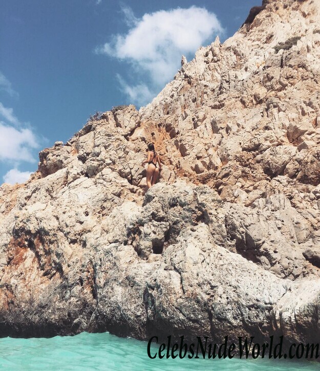 Sexy Photos of Emily O’Hara Ratajkowski 83836