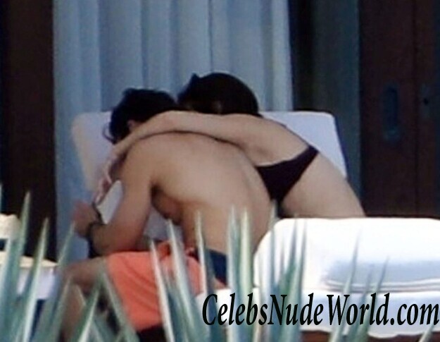 Emma Watson Bikini 84062