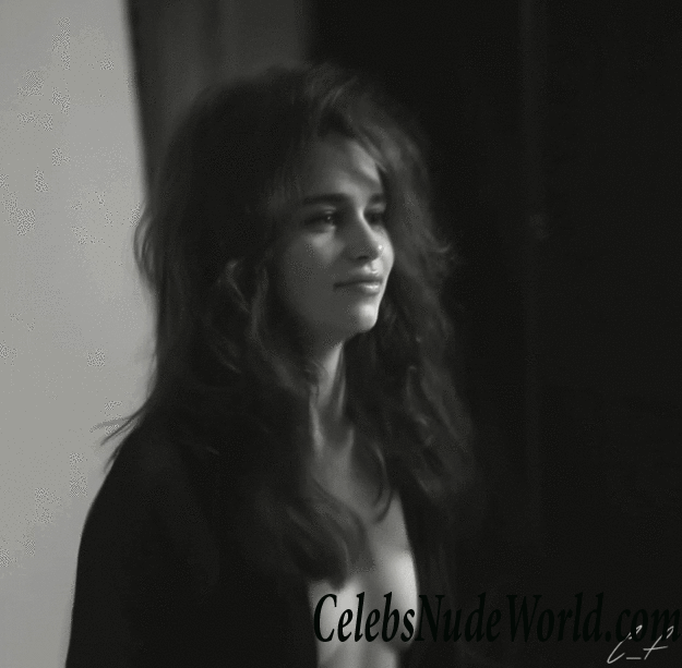 Nude photos of Emilia Clarke 84130