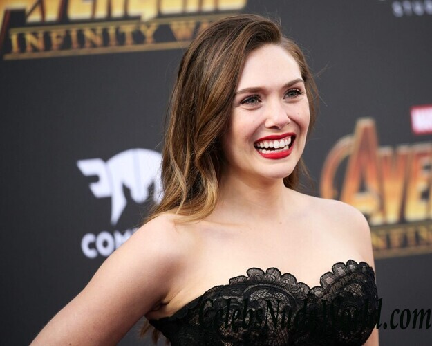 Elizabeth Olsen Sexy 84308
