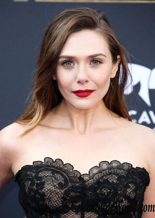 Elizabeth Olsen Sexy 84338