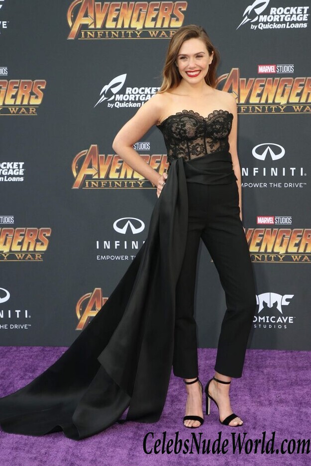 Elizabeth Olsen Sexy 84357
