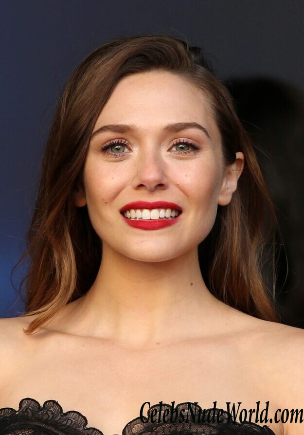 Elizabeth Olsen Sexy 84379