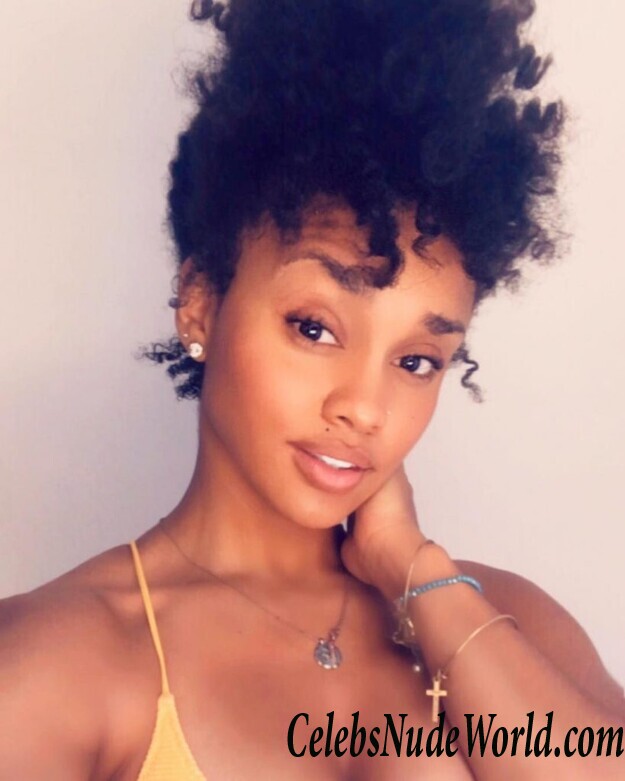 Dylan Gonzalez Sexy 84515