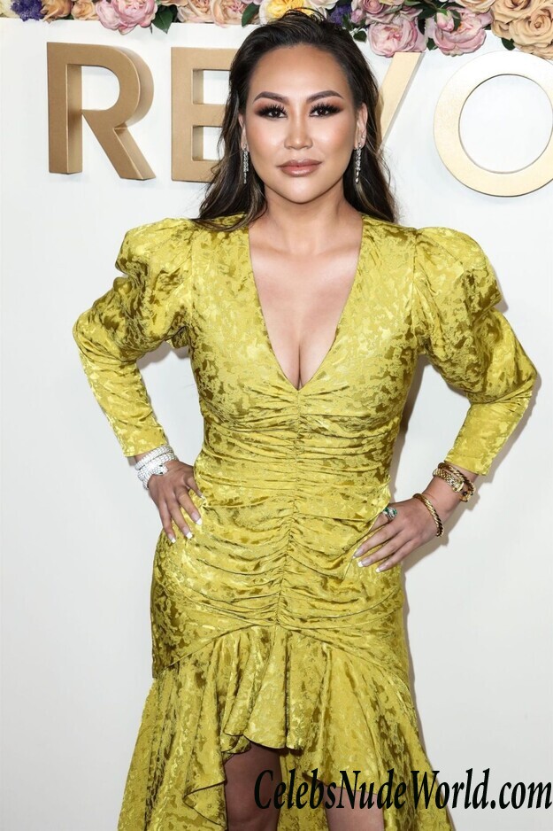 Dorothy Wang Cleavage 85138