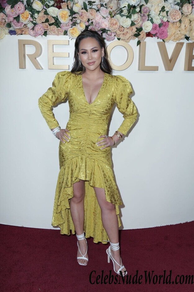 Dorothy Wang Cleavage 85139