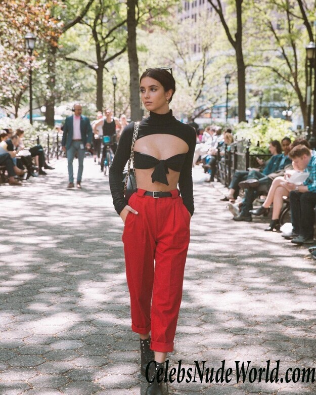 Elisha Herbert Erotic 85211