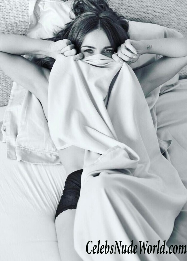 Edyta Herbuś Gets 100% Naked 85477