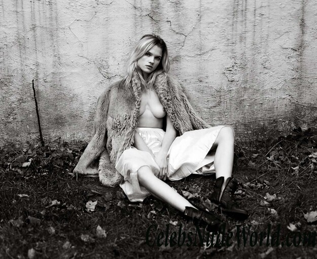 Eva Biechy Nude Photos 85557