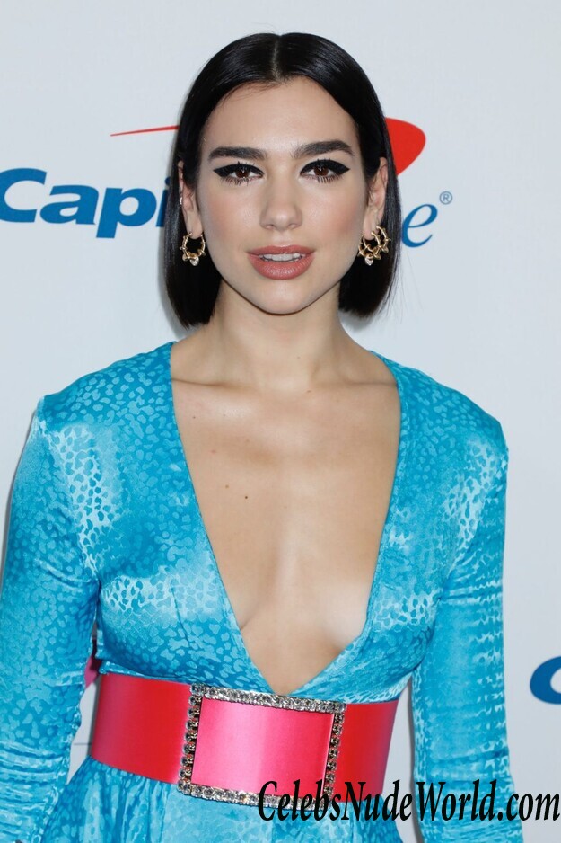 Dua Lipa Braless 85651