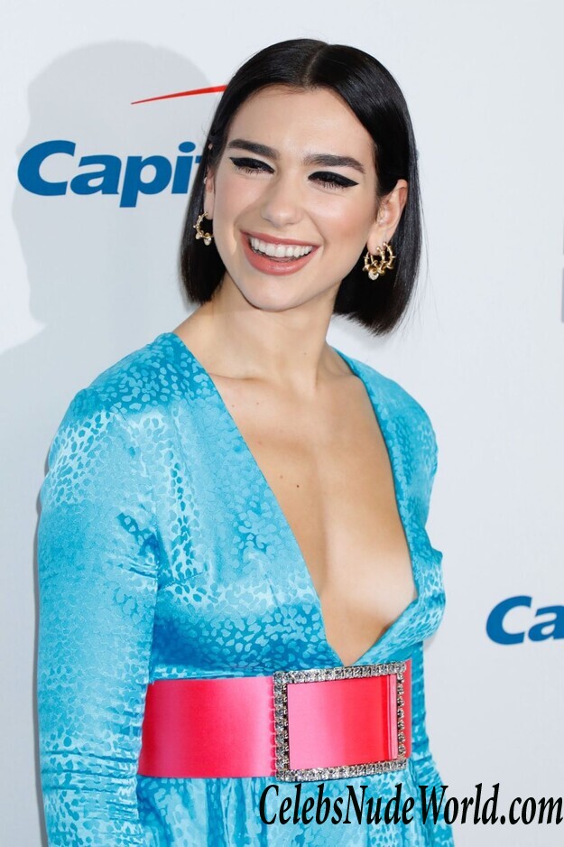 Dua Lipa Braless 85652