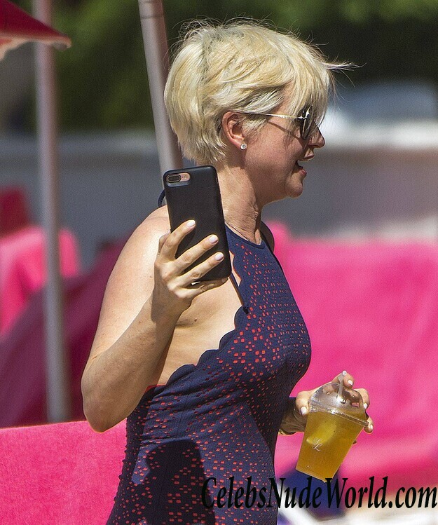 Emma Forbes Sexy 85977