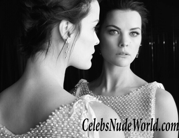 Jaimie Alexander With A Touch Of Class 86303