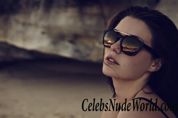 Sexy photoset of Gigi Midgley 86311