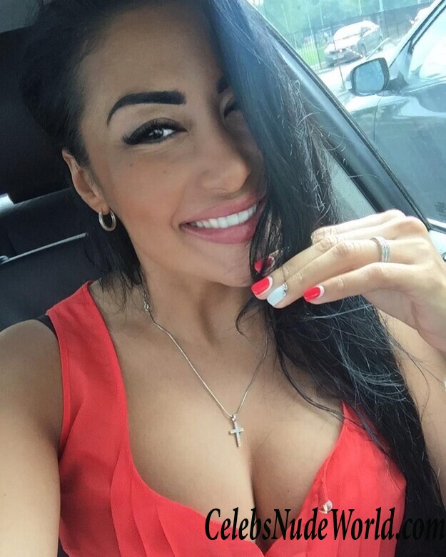 Irina Iris Hot 86375