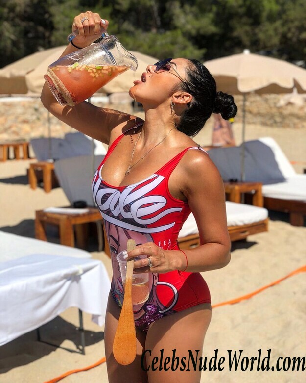 Irina Iris Hot 86397