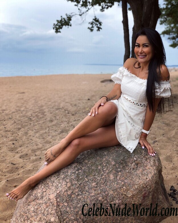 Irina Iris Hot 86418