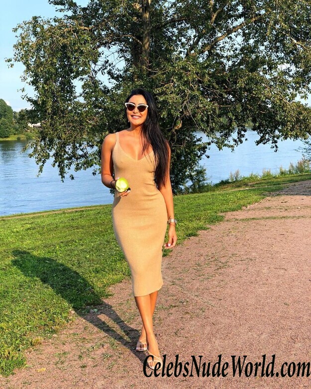 Irina Iris Hot 86432