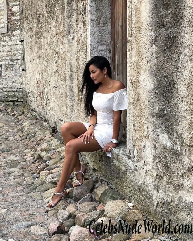 Irina Iris Hot 86434