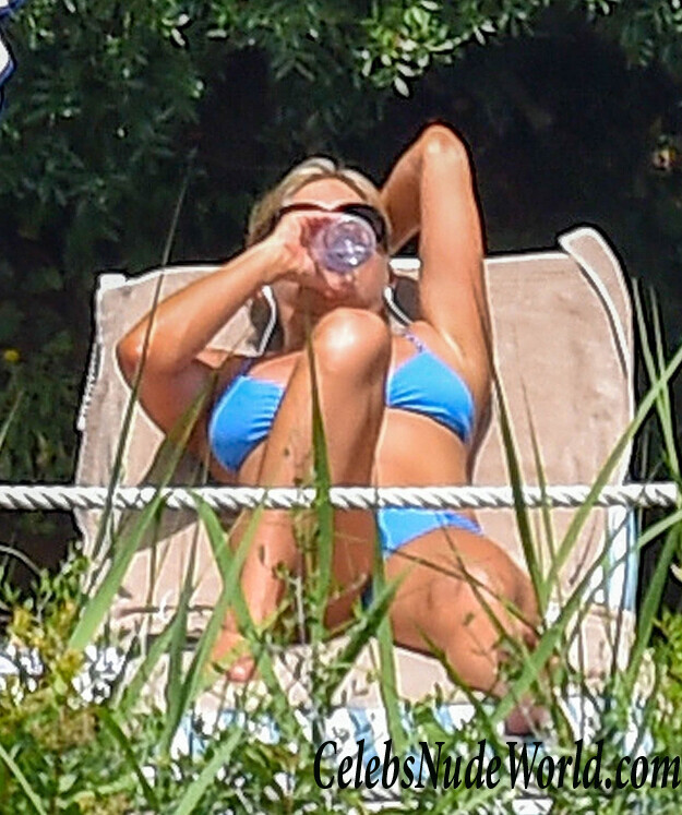 Jennifer Aniston Bikini 86683