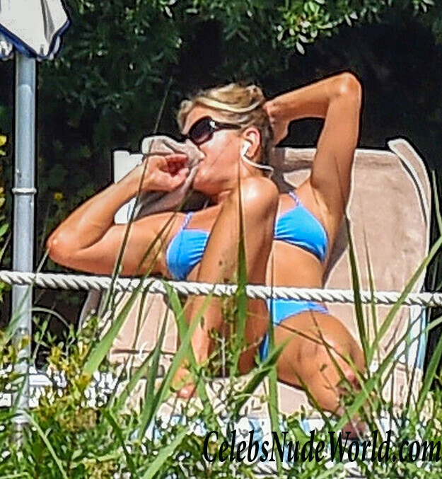 Jennifer Aniston Bikini 86685