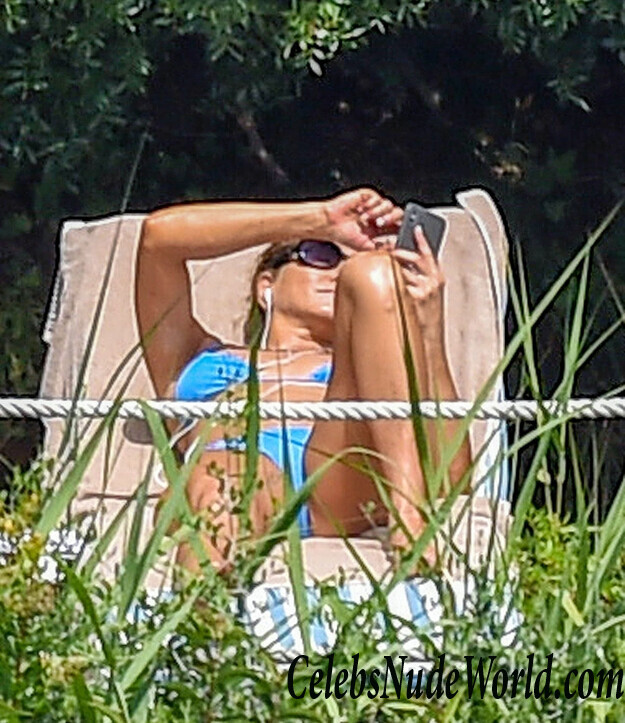 Jennifer Aniston Bikini 86688
