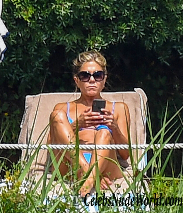 Jennifer Aniston Bikini 86696