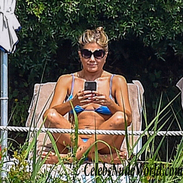 Jennifer Aniston Bikini 86701