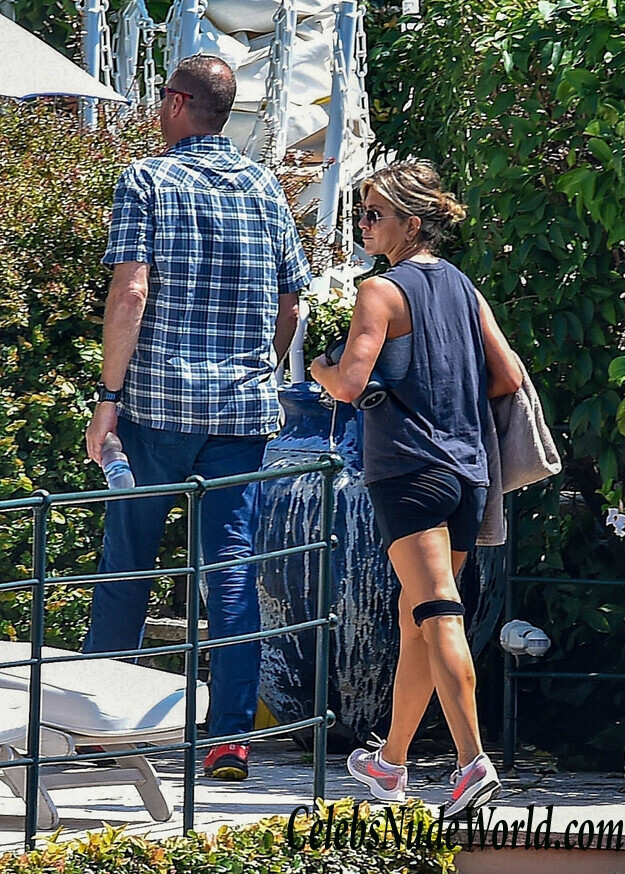 Jennifer Aniston Bikini 86703