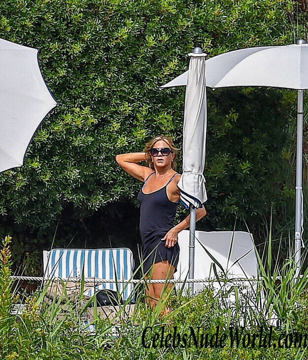 Jennifer Aniston Bikini 86717