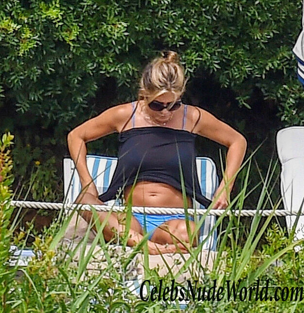 Jennifer Aniston Bikini 86725