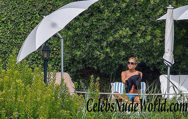 Jennifer Aniston Bikini 86727