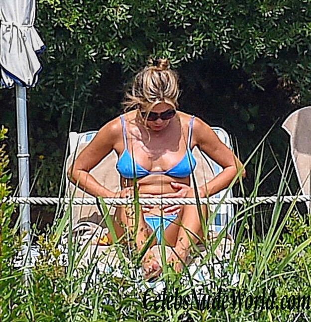 Jennifer Aniston Bikini 86742