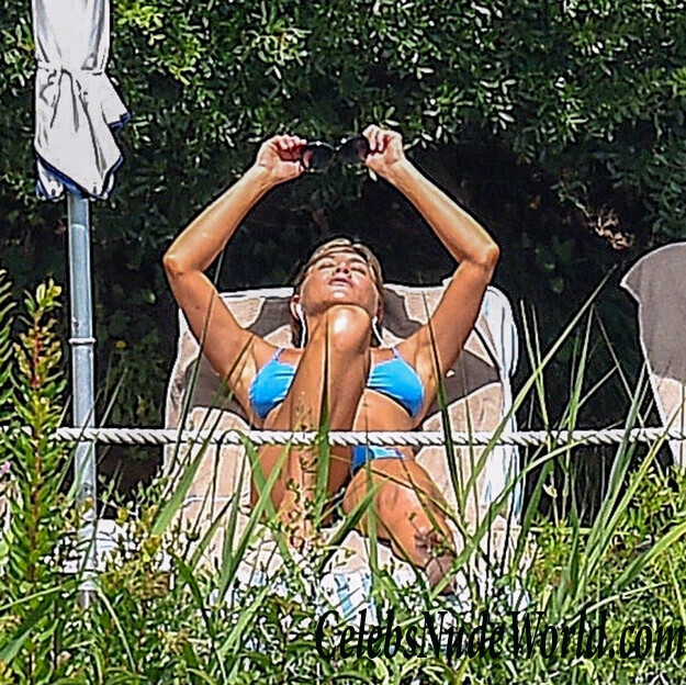 Jennifer Aniston Bikini 86744