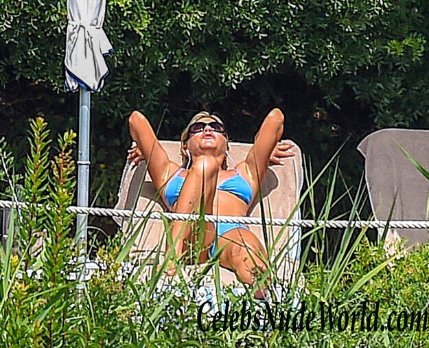 Jennifer Aniston Bikini 86772
