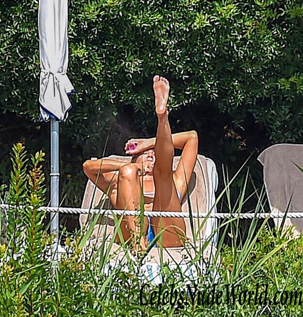 Jennifer Aniston Bikini 86773