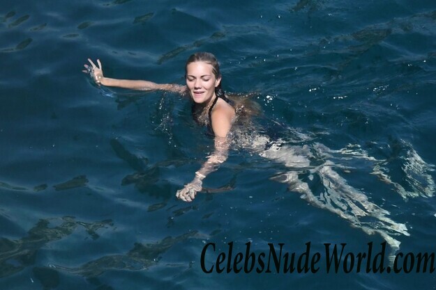 Jodie Spencer Bikini 86943