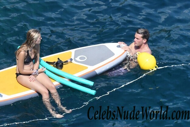 Jodie Spencer Bikini 86946