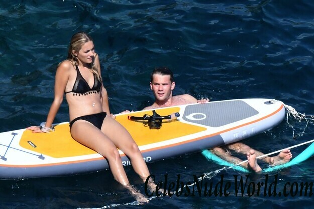 Jodie Spencer Bikini 86961