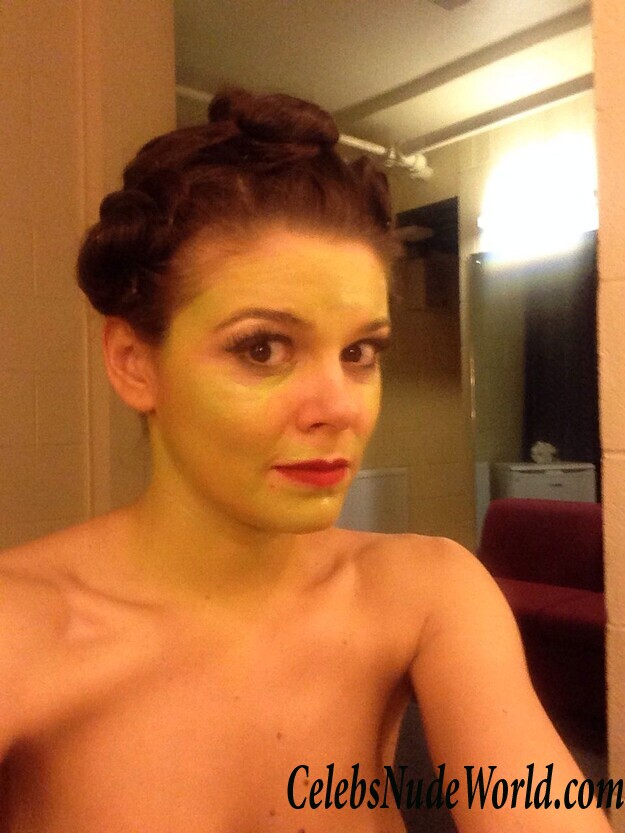 Faye Brookes LEAKS 87067