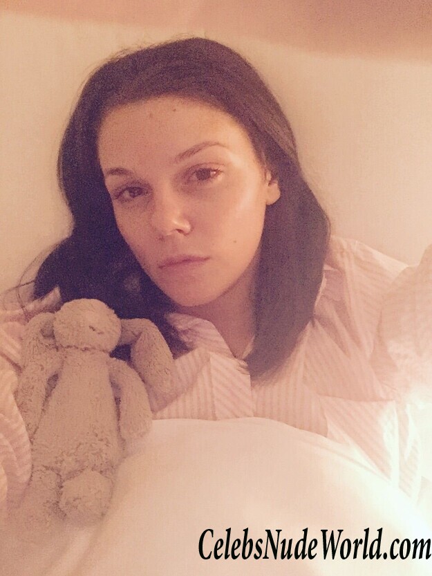 Faye Brookes LEAKS 87068