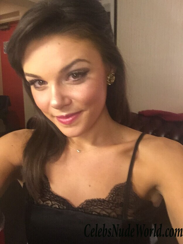 Faye Brookes LEAKS 87077