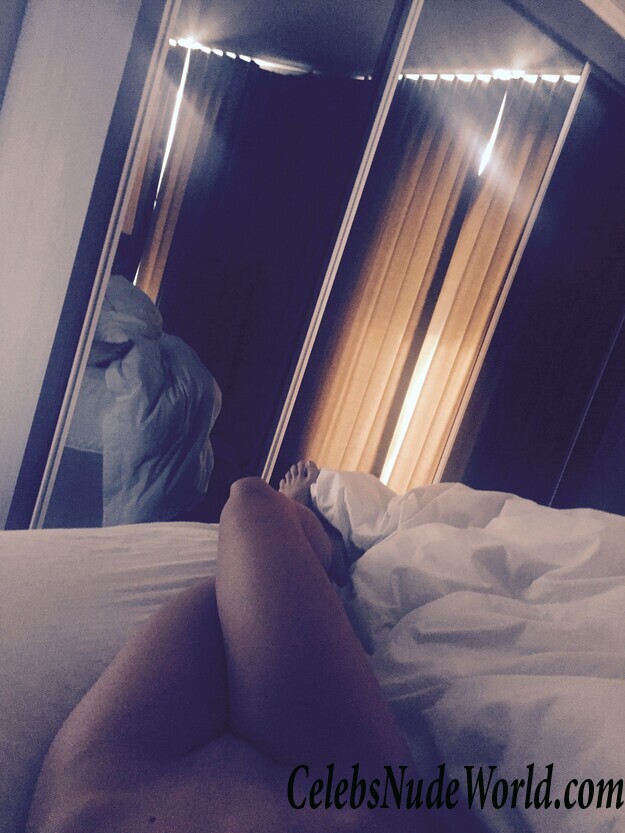 Faye Brookes LEAKS 87085