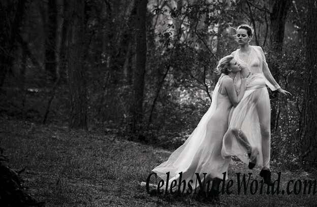 Sexy Photos of Lara Stone and Freja Beha Erichsen 87443