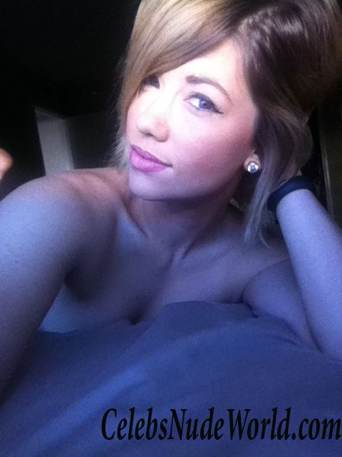 Jacqueline Dunford: Topless Mirror Selfies And More 87733