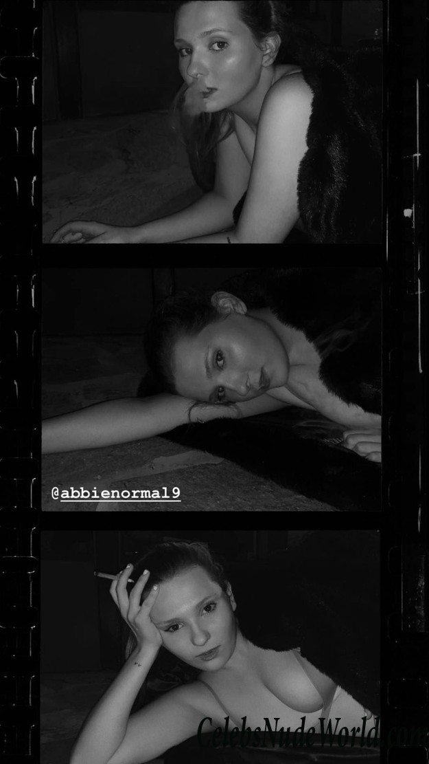 Abigail Breslin Erotic  8815