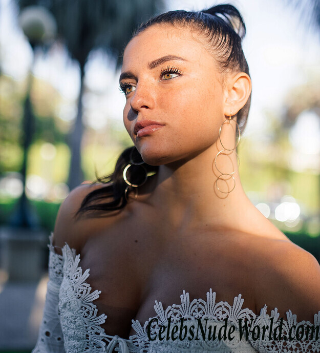 Jade Chynoweth Erotic 88303